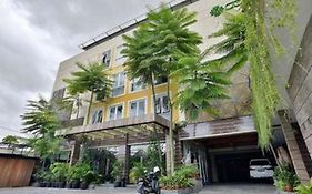Hotel Adilla Syariah Ambarukmo